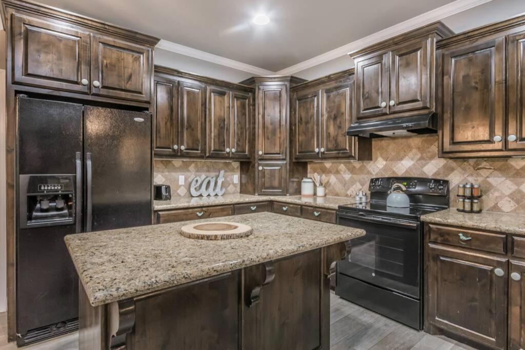 Cheerful 3 Bedroom Home, King Bed, 10 Min From Palo Duro Canyon, Fireplace, Washer Dryer Eksteriør billede