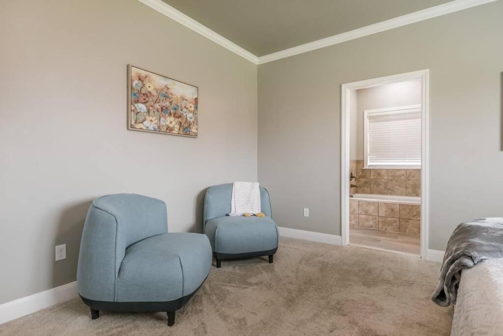 Cheerful 3 Bedroom Home, King Bed, 10 Min From Palo Duro Canyon, Fireplace, Washer Dryer Eksteriør billede