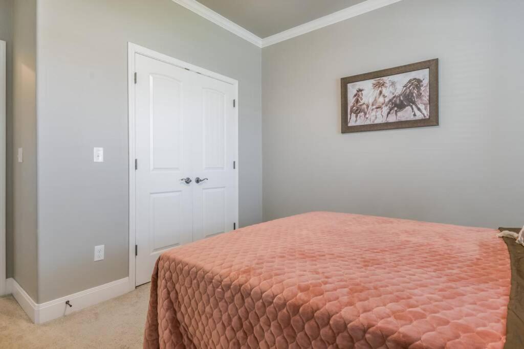 Cheerful 3 Bedroom Home, King Bed, 10 Min From Palo Duro Canyon, Fireplace, Washer Dryer Eksteriør billede